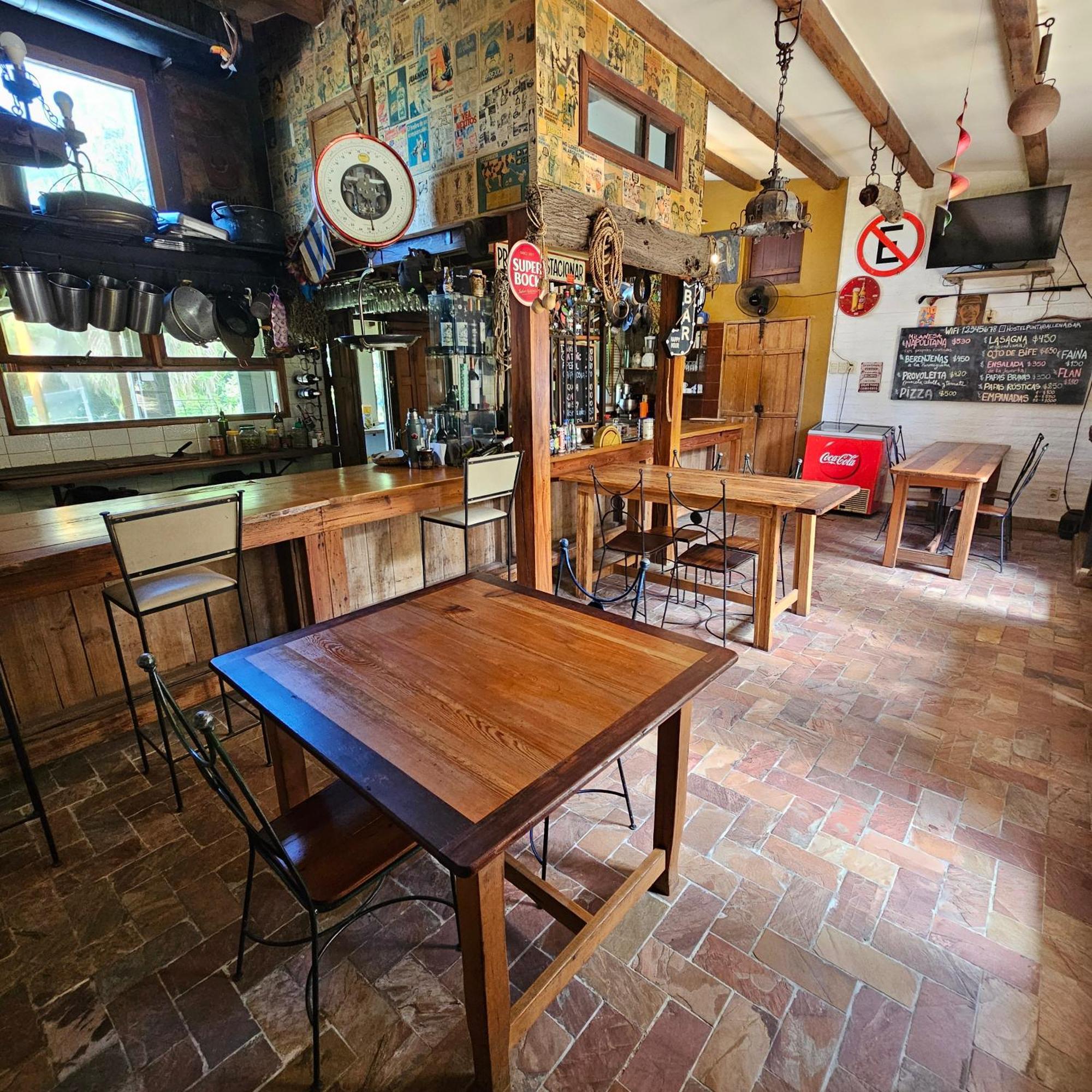 Hostel Punta Ballena Bar Punta del Este Bagian luar foto